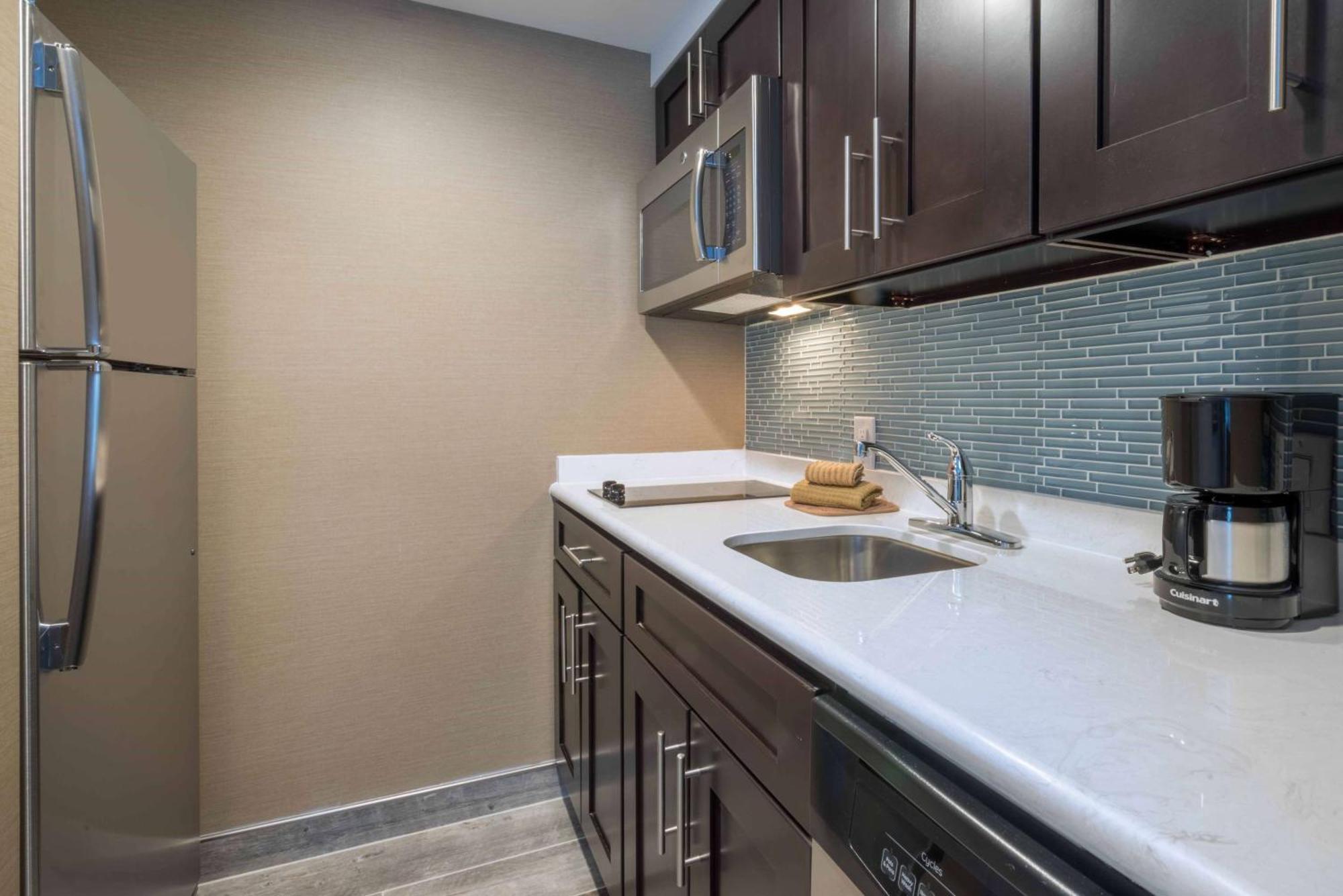 Homewood Suites By Hilton Philadelphia Плимут Мийтинг Екстериор снимка