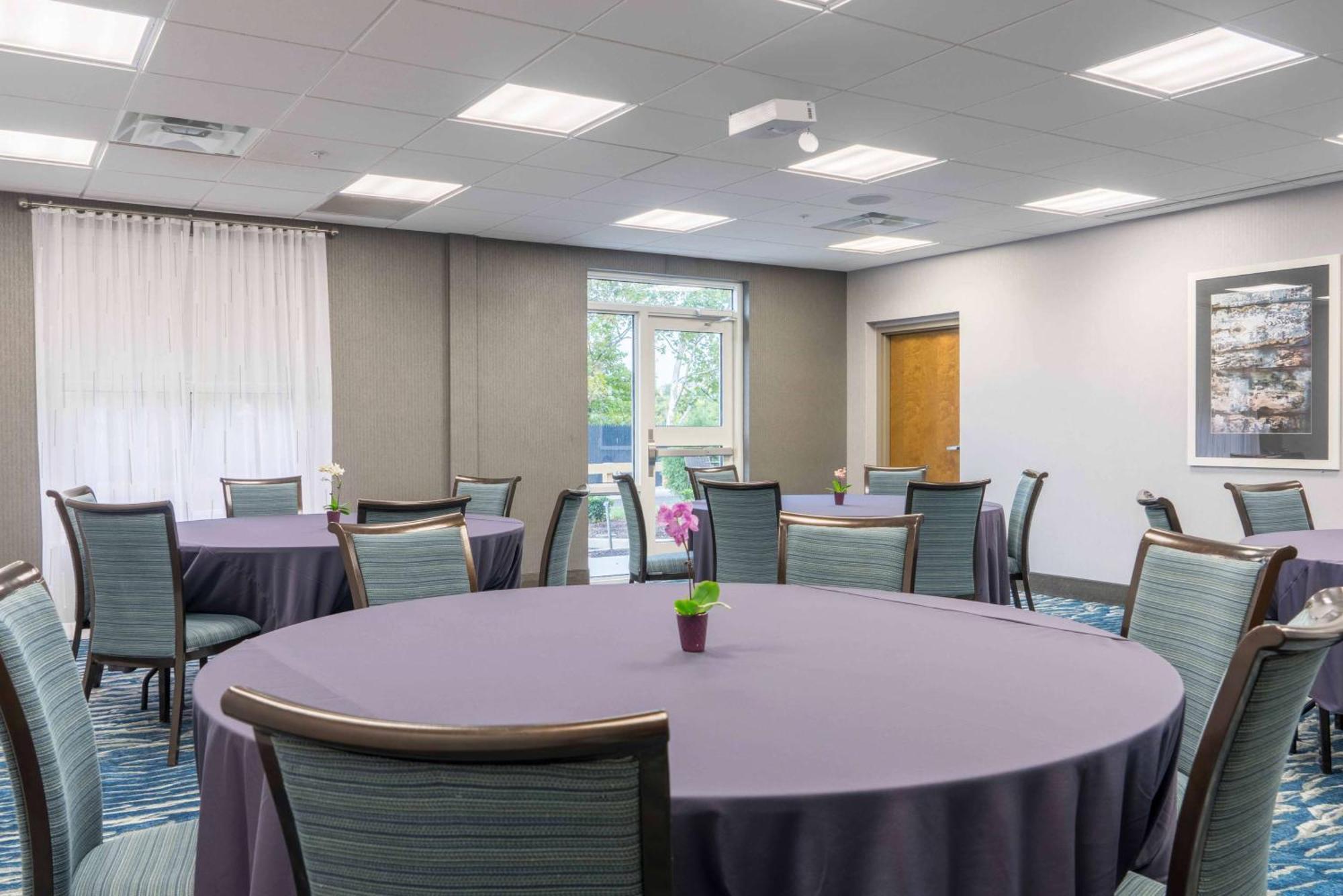 Homewood Suites By Hilton Philadelphia Плимут Мийтинг Екстериор снимка
