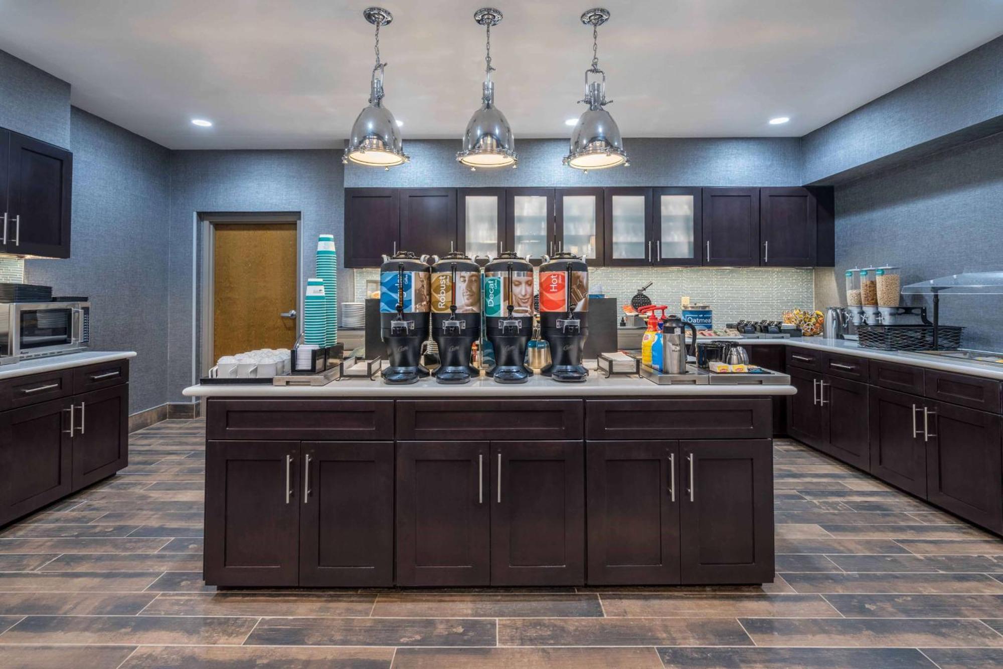 Homewood Suites By Hilton Philadelphia Плимут Мийтинг Екстериор снимка